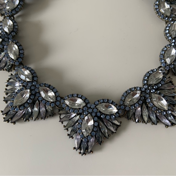 Elegant Bejeweled Statement Necklace - Picture 4 of 4